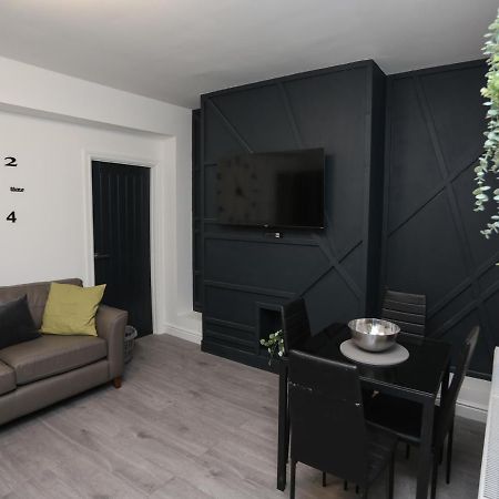 Cheerful 4-Bedroom Home In Sheffield Walkley Exterior photo